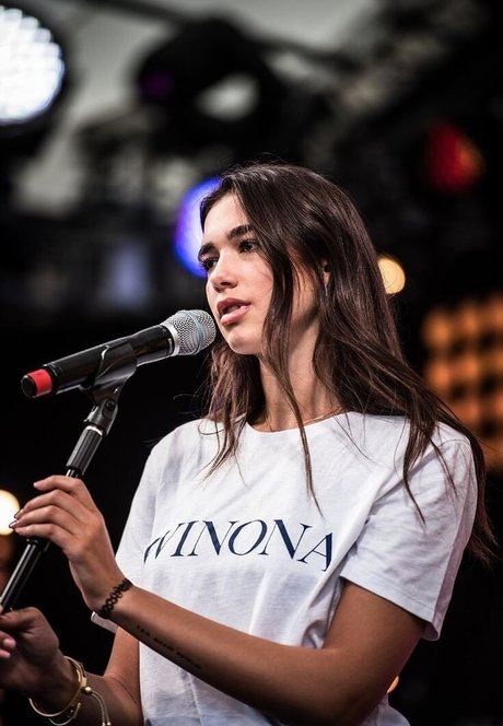 Dua Lipa
