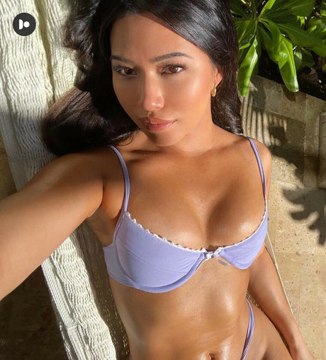 Julia Kelly