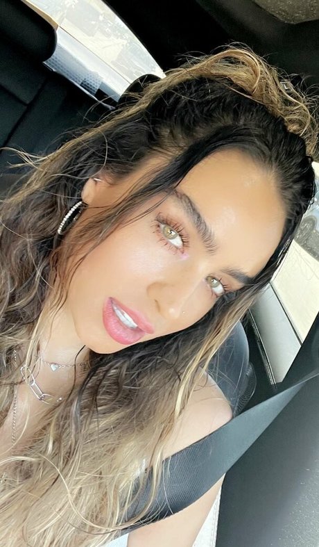Sommer Ray