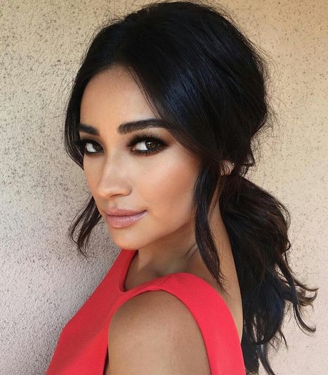 Shay Mitchell