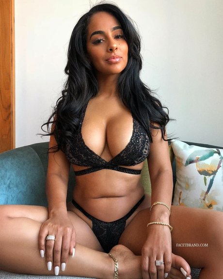 Ayisha Diaz
