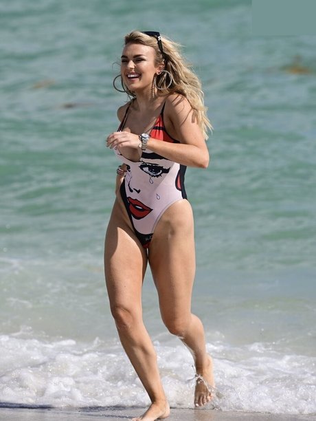 Tallia Storm