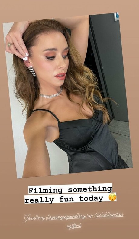 Una Healy