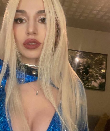 Ava Max