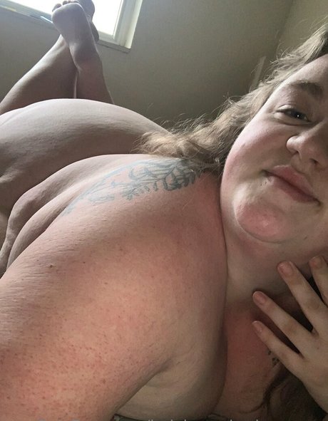 Ladykeepsherlegsopen