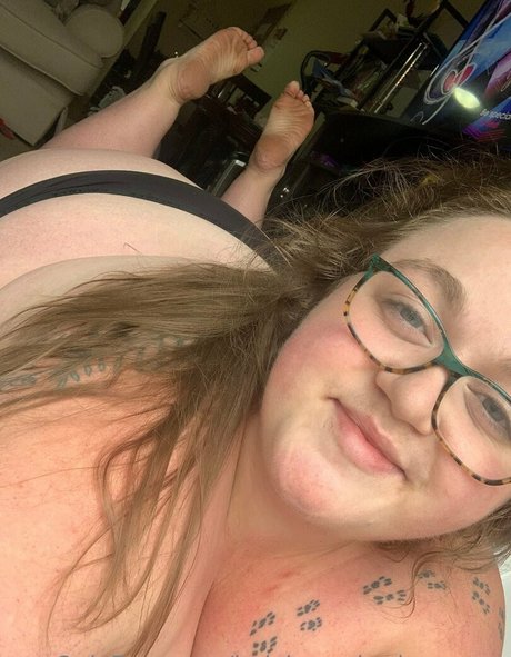 Ladykeepsherlegsopen