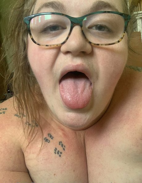 Ladykeepsherlegsopen