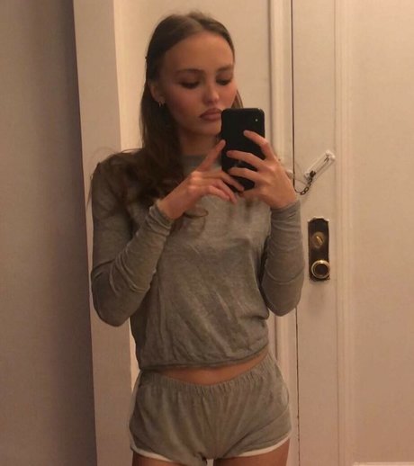 Lilyrose Depp