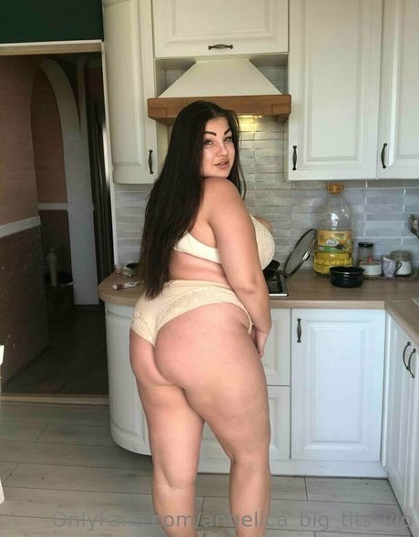 Angelicabigtitsvip