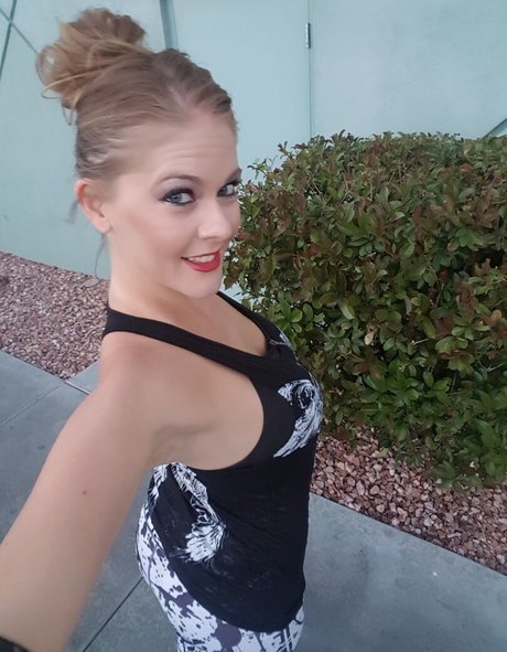 Las Vegas Hotwife