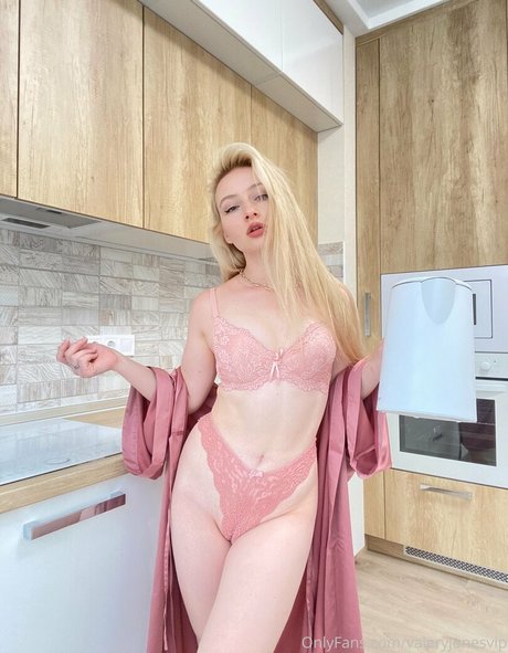Valeryjonesvip