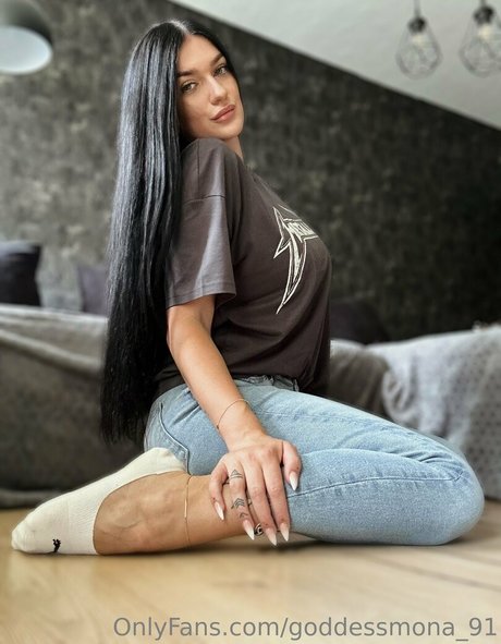 Goddessmona91