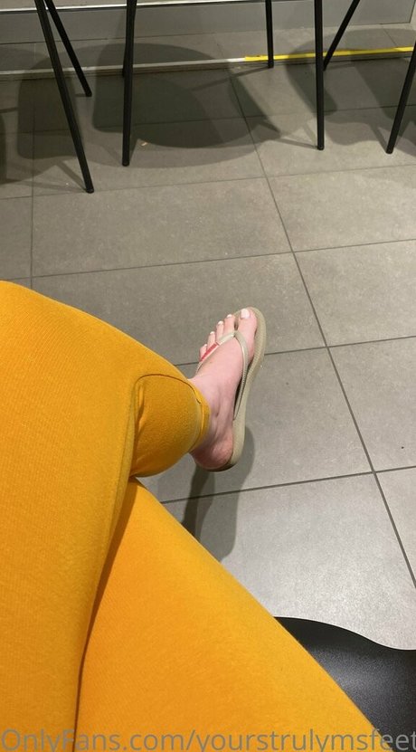 Yourstrulymsfeet