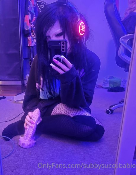 Subbysuccubabie