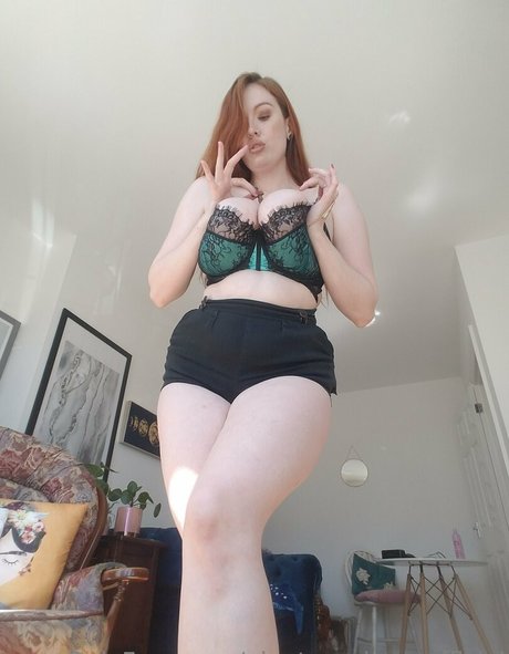 Giantessgingerofficial