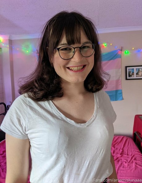 Artemislunaaa