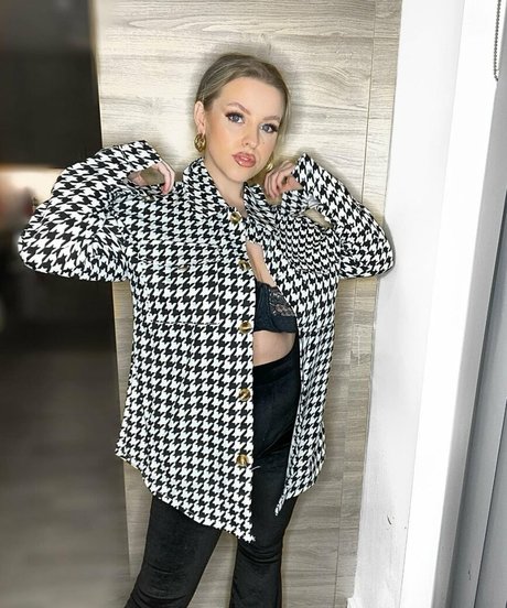 Amber Rose Brightman