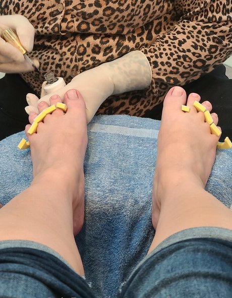Smelliefeetsweetie