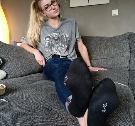 Emmyfeetandsocks