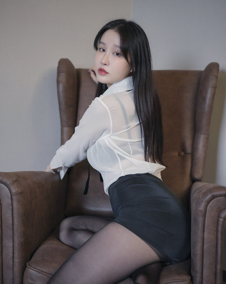 Lee Seol