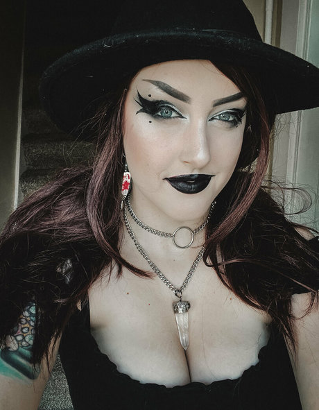 Foto di nudo di fuga di OnlyFans di Yoemilyreyfree