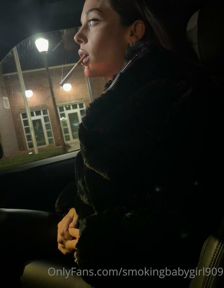 Smokingbabygirl99