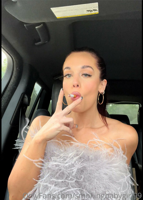 Smokingbabygirl99