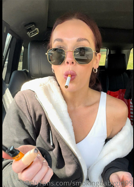 Smokingbabygirl99