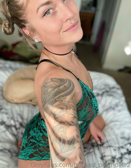 Hookedonmollie2