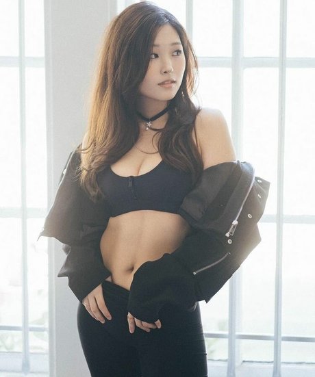 Kang Hee Yoon