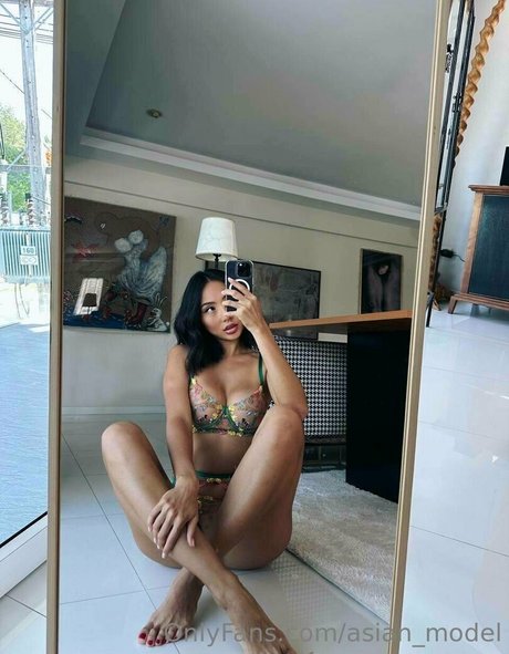 Asianmodel