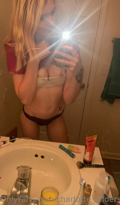 Charlotteandersonx