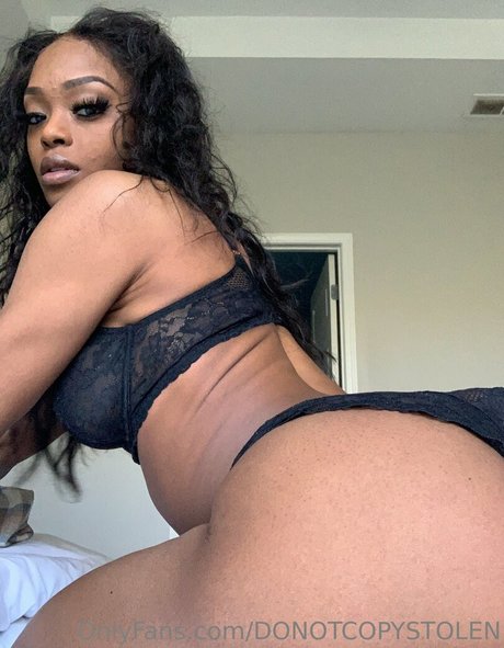 Foto di nudo di fuga di OnlyFans di Rhondap