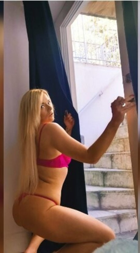 Session Moth Martina