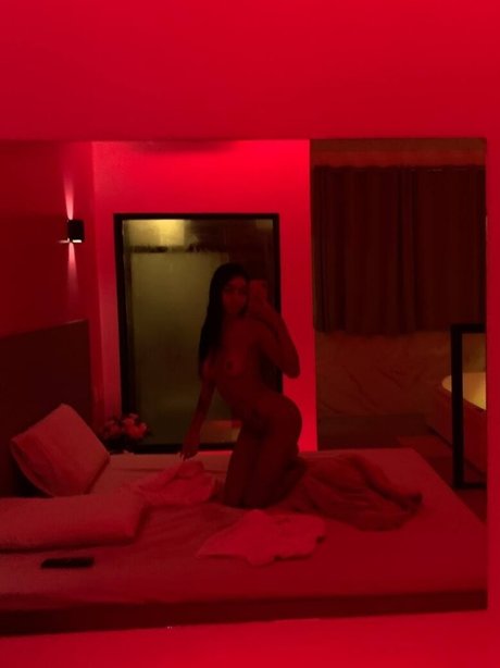 Foto di nudo di fuga di OnlyFans di Jamilly Carvalho