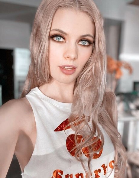 Foto di nudo di fuga di OnlyFans di Sophie Sparks