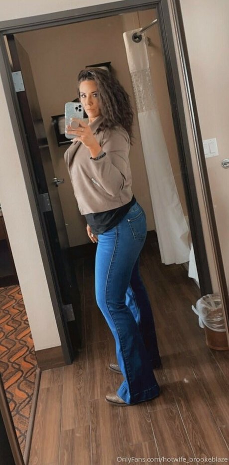 Hotwifebrookeblaze