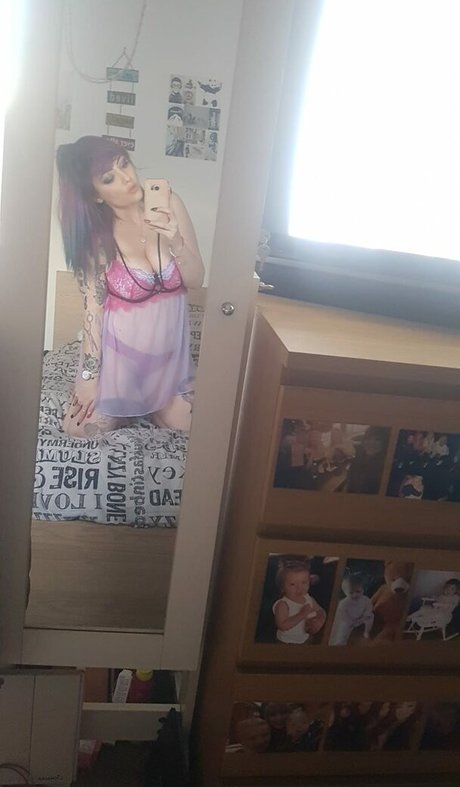 Show Your Girlfriend