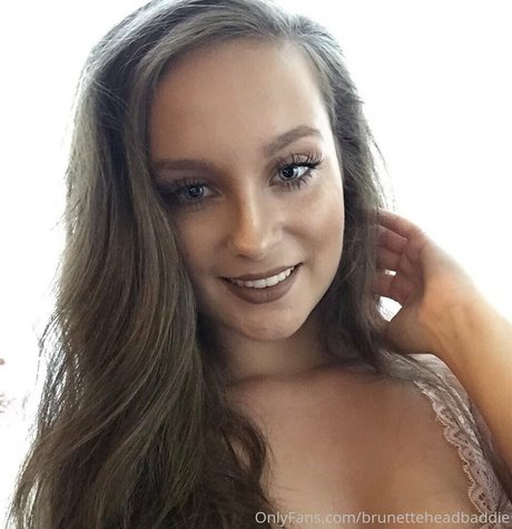 Brunetteheadbaddie