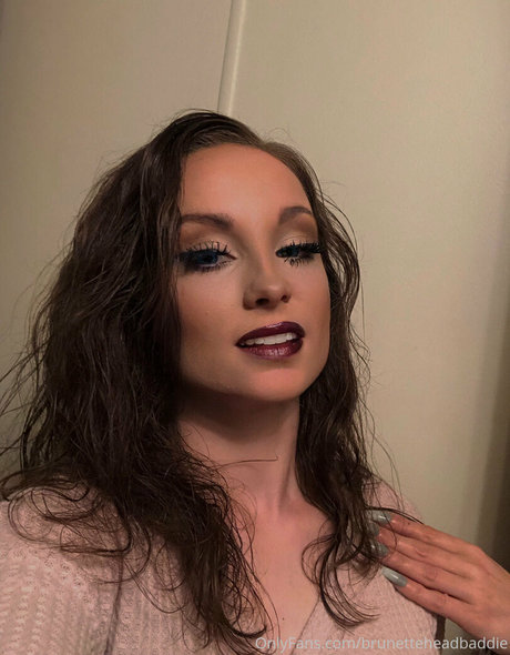 Brunetteheadbaddie