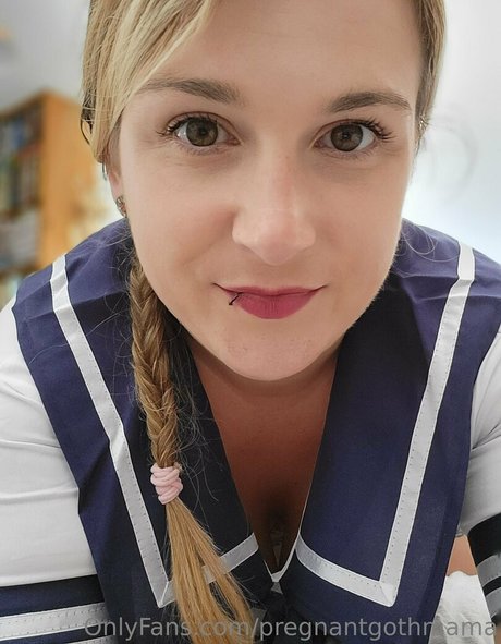 Pregnantgothmama