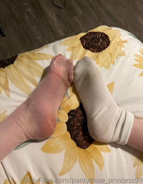 Pantyhoseprincess99
