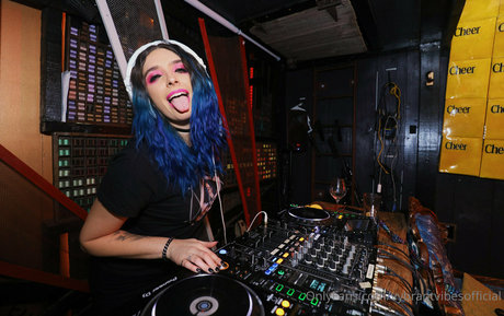 Vybrantvibesofficial