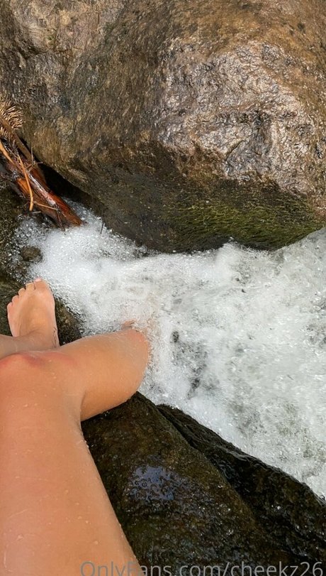 Foto di nudo di fuga di OnlyFans di Cheekz26