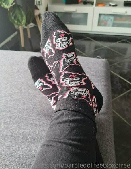 Barbiedollfeetxoxofree