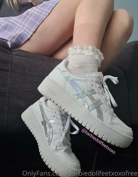 Barbiedollfeetxoxofree