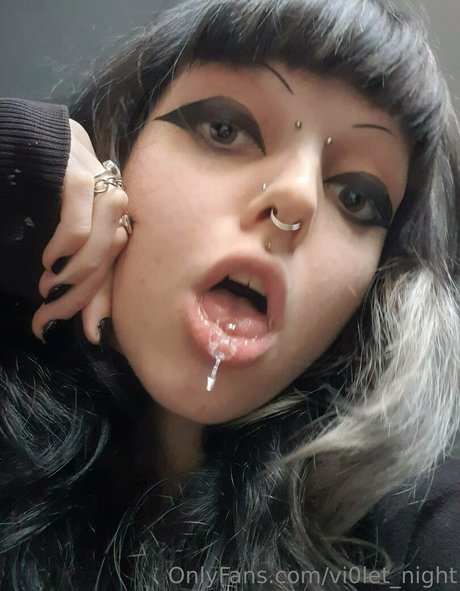 Vi0letnight