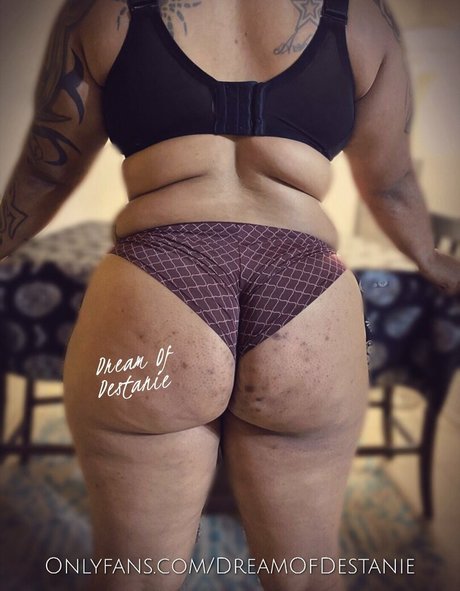 Foto di nudo di fuga di OnlyFans di Dreamofdestanie