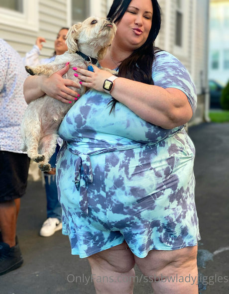 Ssbbwladyjiggles