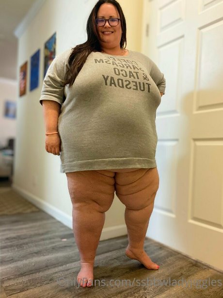 Ssbbwladyjiggles